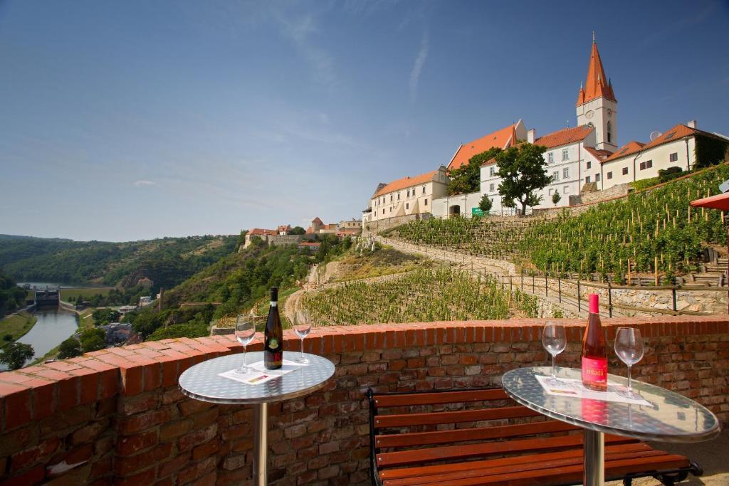 Hotel Lahofer Znojmo Exterior photo